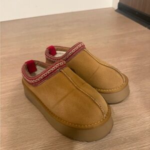 Tan Slip-On Shoes with Red Trim